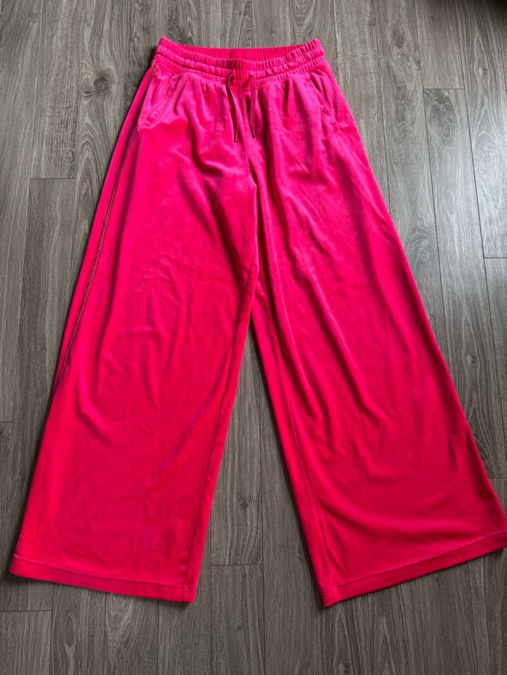 Aerie Wide Leg Velvet Lounge Pants in Hot Pink & Green